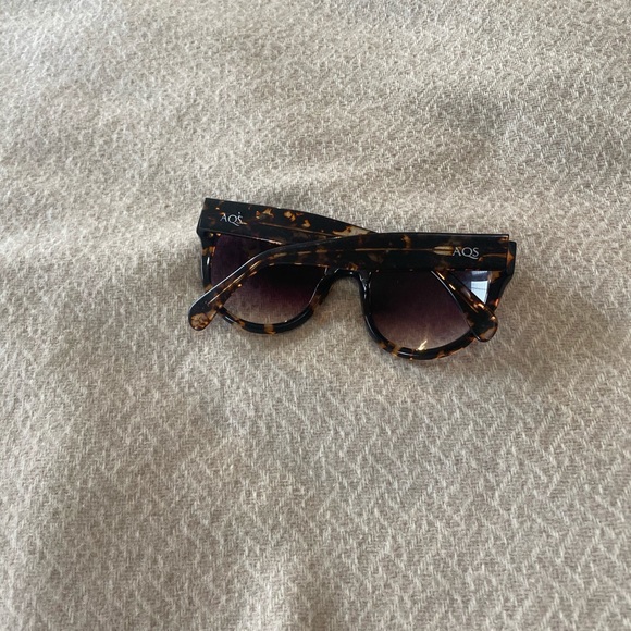 AQS sunglasses - Picture 2 of 4